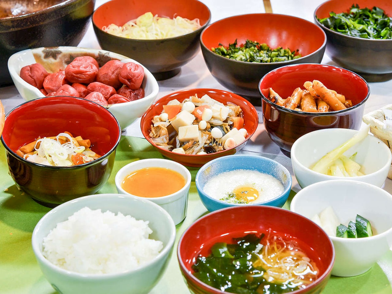 栄養満点の朝食バイキング（和食）